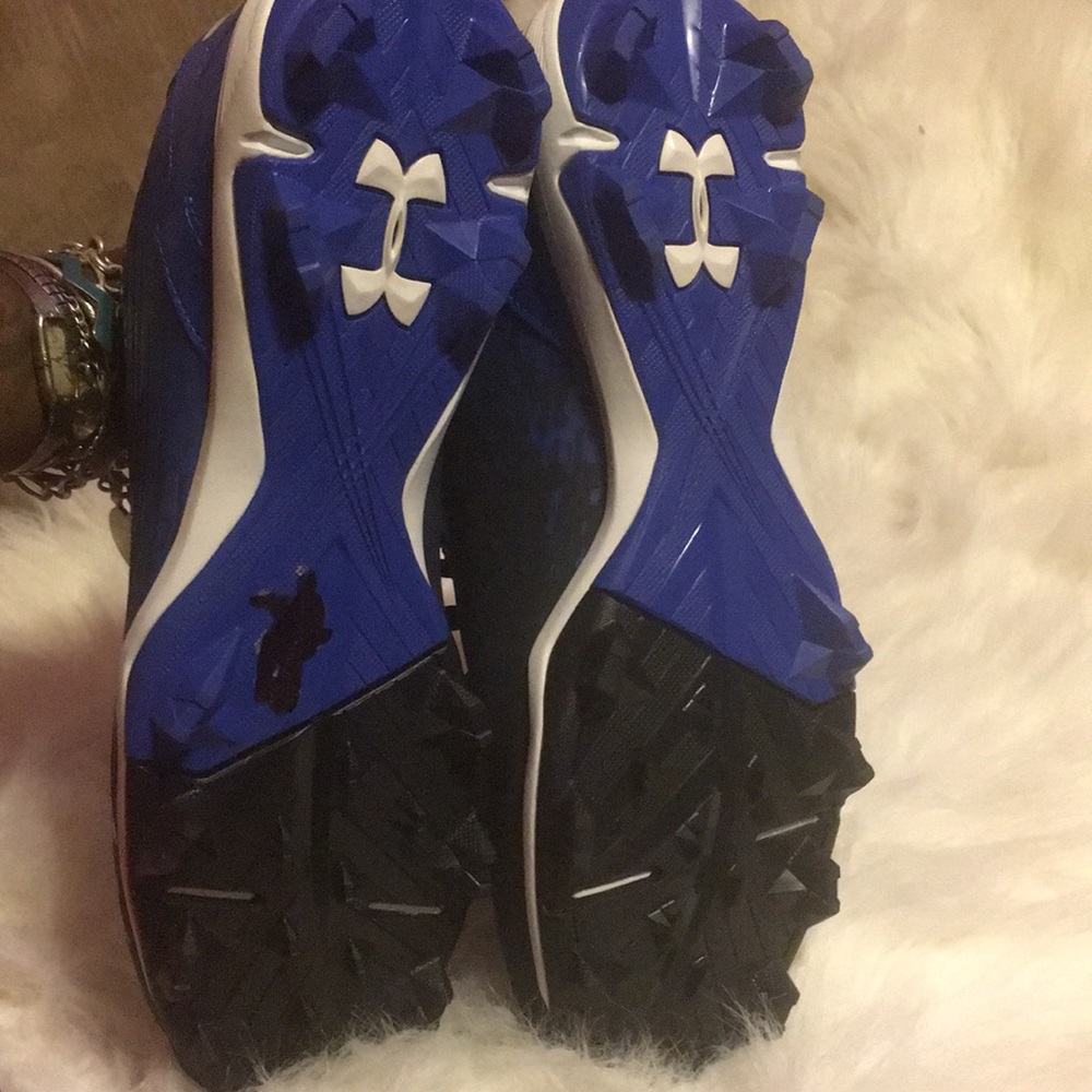 Under armour shoes - Picture 5 of 8